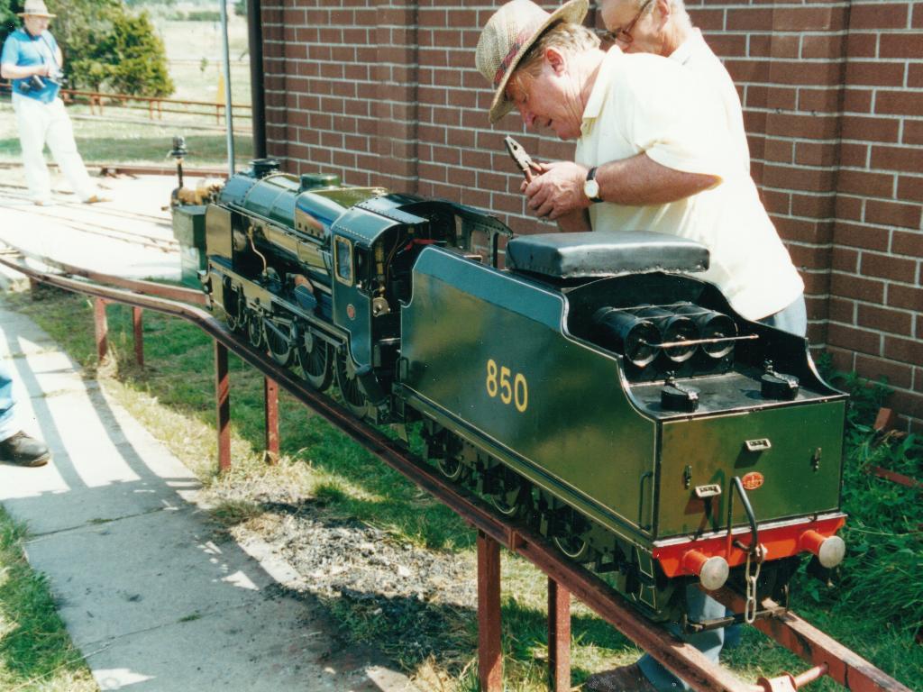 maintenance 13